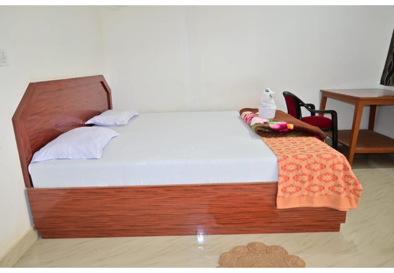 Moon Shine Garden Resort Lakshmanpur Exterior foto